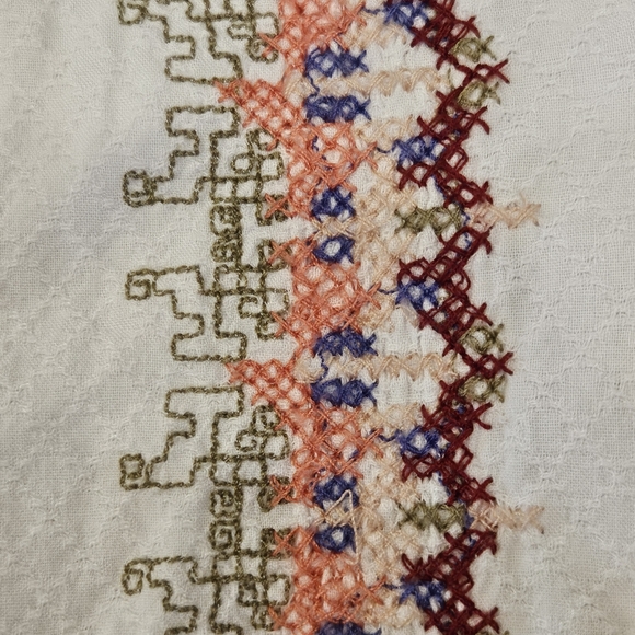 Knox Rose SZ L Hippie Boho Embroidered Short Sleeve White Dress W/Pockets - Picture 5 of 13